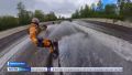 Сибирские экстремалы прокатились на вейк-сёрфе по небольшой реке Новокузнецка