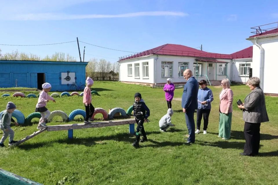 Глава Боготольского округа провёл встречу с жителями Юрьевского территориального подразделения Глава Боготольского округа провёл встречу с жителями Юрьевского территориального подразделения