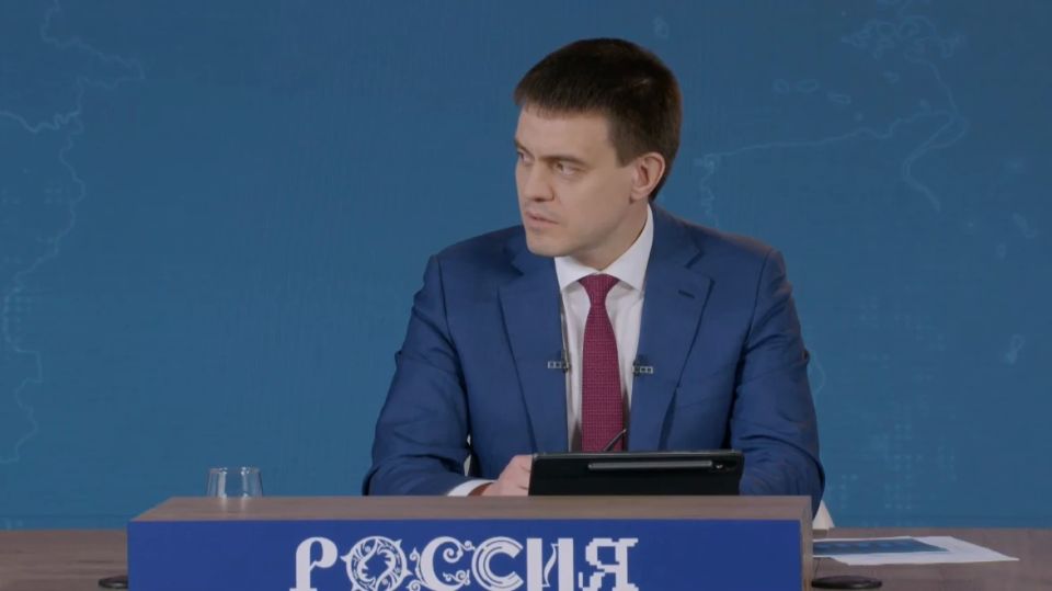 Михаил Котюков пожелал выпускникам края успешно сдать государственные экзамены