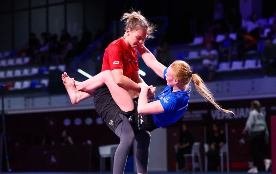 У красноярских спортсменов два золота и серебро чемпионата Европы по грэпплингу У красноярских спортсменов два золота и серебро чемпионата Европы по грэпплингу