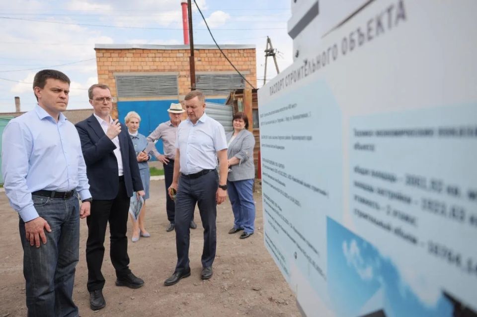 Михаил Котюков: В Ужурском округе сегодня сосредоточились на вопросах, которые напрямую влияют на качество жизни в территории: развитии сельхозпроизводства, социальной инфраструктуры, дорожной сети, подготовке кадров Михаил Котюков: В Ужурском округе сегодня сосредоточились на вопросах, которые напрямую влияют на качество жизни в территории: развитии сельхозпроизводства, социальной инфраструктуры, дорожной сети, подготовке кадров