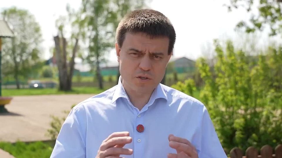 Михаил Котюков: Как и обещал накануне на прямой линии, сегодня работаю в Ужурском муниципальном округе