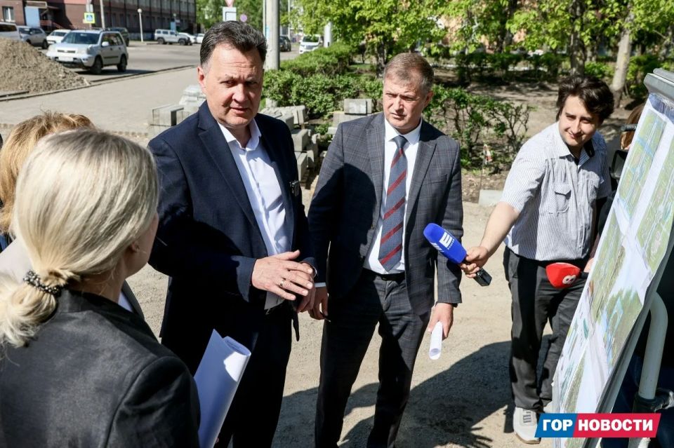 Глава Красноярска Сергей Верещагин начал летние рабочие выезды по территориям большого Красноярска Глава Красноярска Сергей Верещагин начал летние рабочие выезды по территориям большого Красноярска