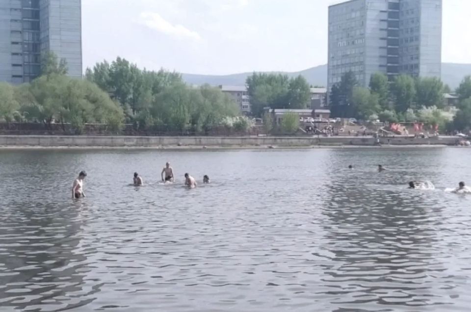 В Красноярске с понедельника официально откроют два пляжа