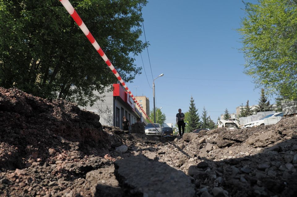 Сегодня глава Красноярска Сергей Верещагин посетил ряд объектов в Свердловском районе Сегодня глава Красноярска Сергей Верещагин посетил ряд объектов в Свердловском районе