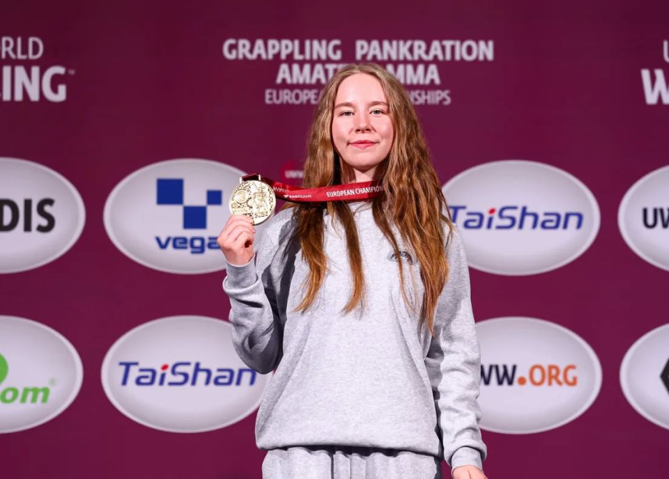 У красноярских спортсменов два золота и серебро чемпионата Европы по грэпплингу У красноярских спортсменов два золота и серебро чемпионата Европы по грэпплингу