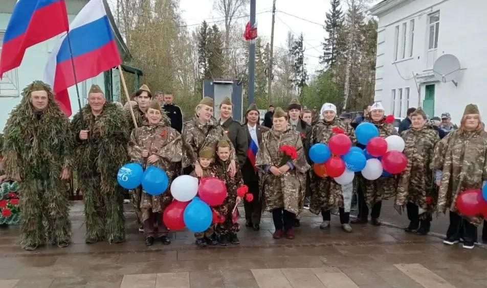 50 маскировочных сетей сплели волонтёры «Берёзки» из Шарыповского округа 50 маскировочных сетей сплели волонтёры «Берёзки» из Шарыповского округа