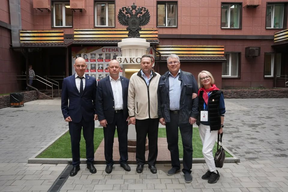 В Красноярске прошел Первый форум ветеранов прокуратур Сибирского федерального округа «Сибирская весна» В Красноярске прошел Первый форум ветеранов прокуратур Сибирского федерального округа «Сибирская весна»