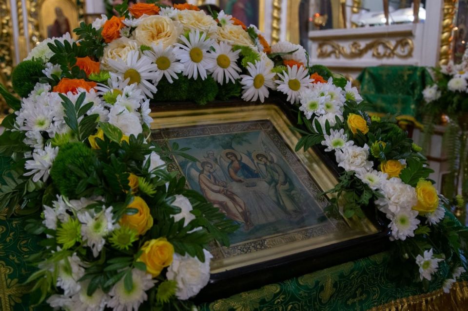 Красноярские христиане отметили День Святой Троицы