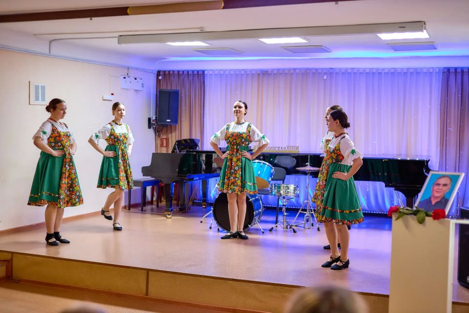 В Бородино прошёл вечер памяти педагога и музыканта Виктора Карпенко В Бородино прошёл вечер памяти педагога и музыканта Виктора Карпенко