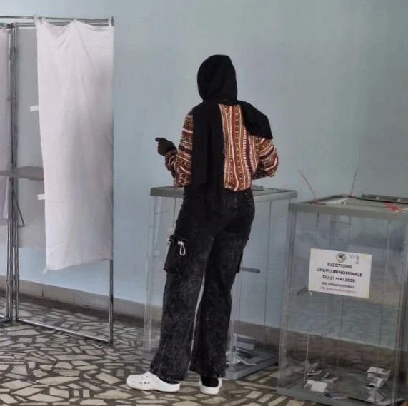 В Красноярске прошло голосование граждан Гвинейской Республики на выборах В Красноярске прошло голосование граждан Гвинейской Республики на выборах