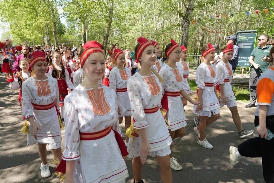 Впервые на острове Татышев провели праздничное шествие ко Дню защиты детей Впервые на острове Татышев провели праздничное шествие ко Дню защиты детей