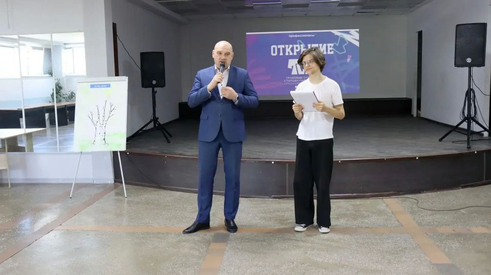 В Боготольском округе стартовал сезон трудовых отрядов старшеклассников В Боготольском округе стартовал сезон трудовых отрядов старшеклассников