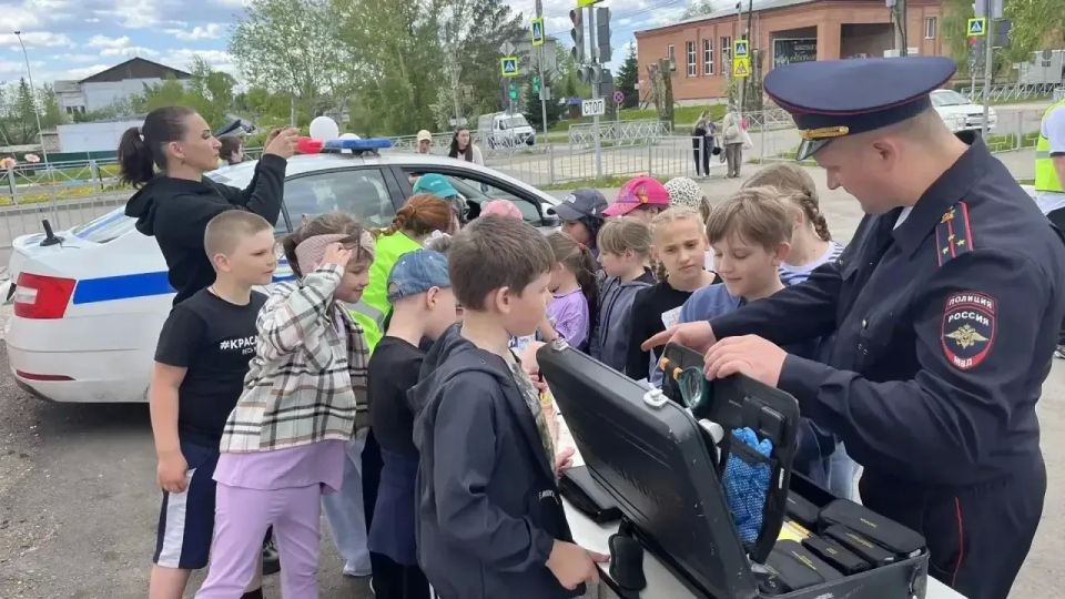 Как прошёл День защиты детей по всему Красноярскому краю? Подводим символические итоги праздника, который объединил тысячи юных жителей от Ужура до Шушенского Как прошёл День защиты детей по всему Красноярскому краю? Подводим символические итоги праздника, который объединил тысячи юных жителей от Ужура до Шушенского