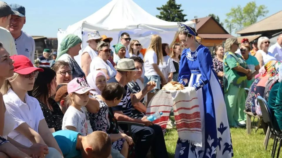 В Боготольском округе шумно и душевно встретили Сабантуй В Боготольском округе шумно и душевно встретили Сабантуй