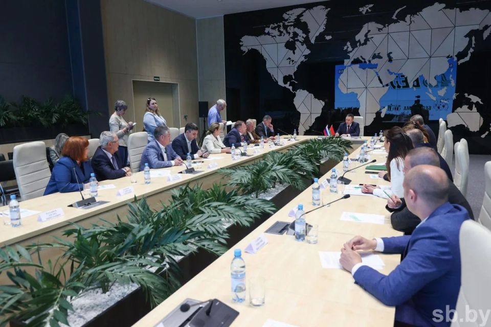 Красноярский край и Республика Беларусь: новый этап сотрудничества в АПК Красноярский край и Республика Беларусь: новый этап сотрудничества в АПК