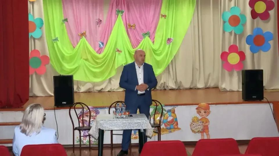 Глава Боготольского округа проверил, как обстоят дела в Краснозаводском подразделении Глава Боготольского округа проверил, как обстоят дела в Краснозаводском подразделении