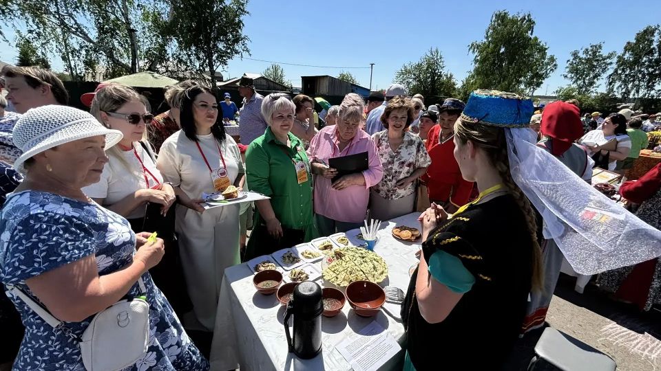 В Сосновоборском округе прошёл XVIII фестиваль национальных культур «Частушка фест» В Сосновоборском округе прошёл XVIII фестиваль национальных культур «Частушка фест»