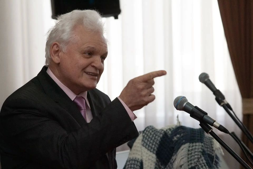 Памяти Всеволода Николаевича Севастьянова Памяти Всеволода Николаевича Севастьянова
