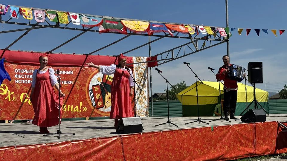 В Сосновоборском округе прошёл XVIII фестиваль национальных культур «Частушка фест»