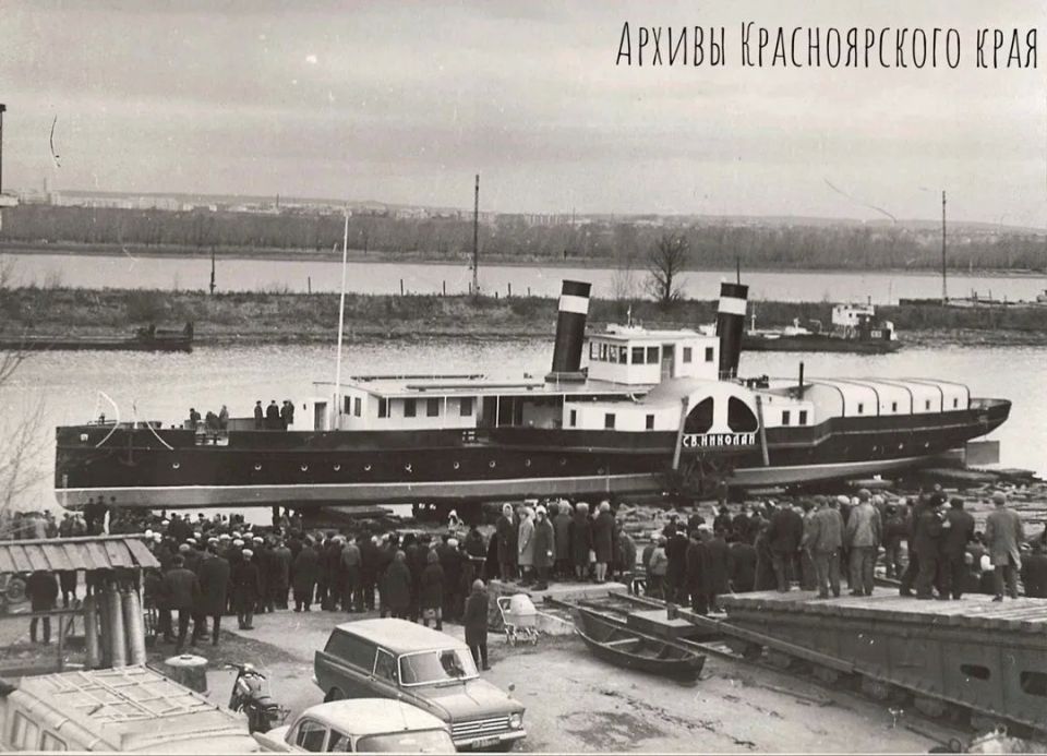 На этом пароходе плавал император Николай II и В.И. Ленин, а сегодня его может посетить любой житель или гость города на Енисее!