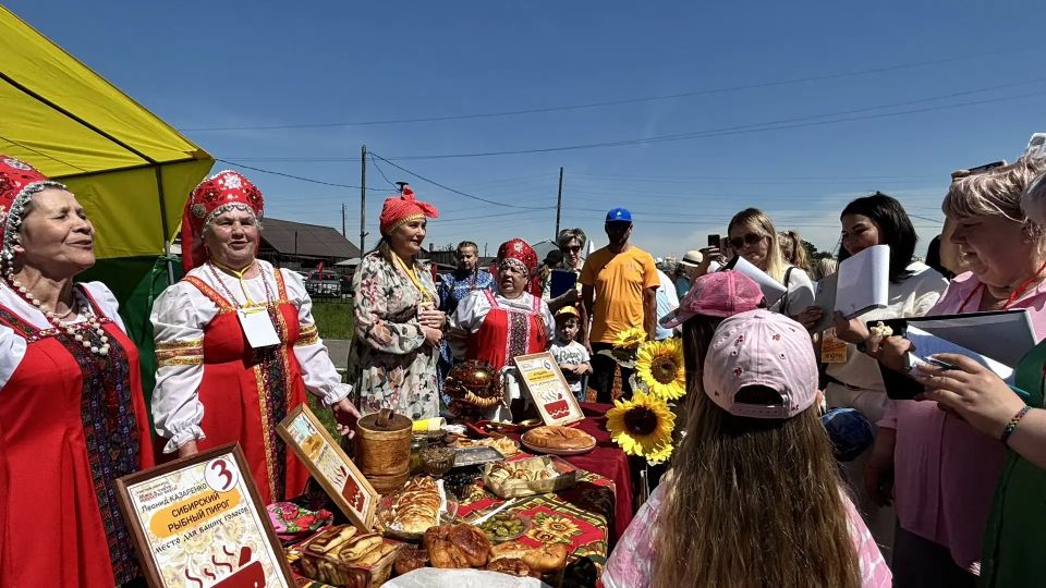 В Сосновоборском округе прошёл XVIII фестиваль национальных культур «Частушка фест» В Сосновоборском округе прошёл XVIII фестиваль национальных культур «Частушка фест»