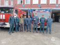 Красноярские пожарные спасли из огня двух человек: женщину и ребенка