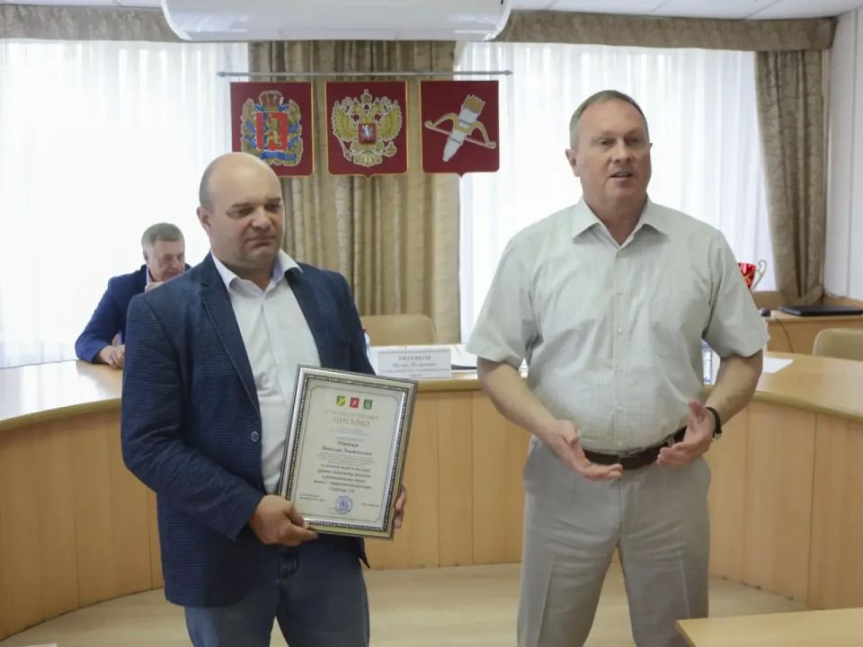 В Ачинском округе чествовали предпринимателей, наставников «Зарницы» и социальных работников В Ачинском округе чествовали предпринимателей, наставников «Зарницы» и социальных работников