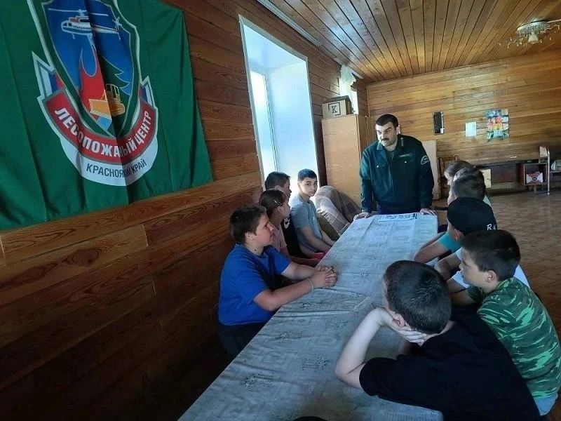 В крае в рамках информационной кампании "Останови огонь!" продолжается профилактическая работа с населением В крае в рамках информационной кампании "Останови огонь!" продолжается профилактическая работа с населением