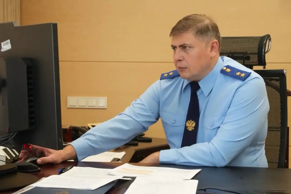 Новый межрайонный прокурор в Шарыпово: курс на жильё, экологию и безопасность Новый межрайонный прокурор в Шарыпово: курс на жильё, экологию и безопасность