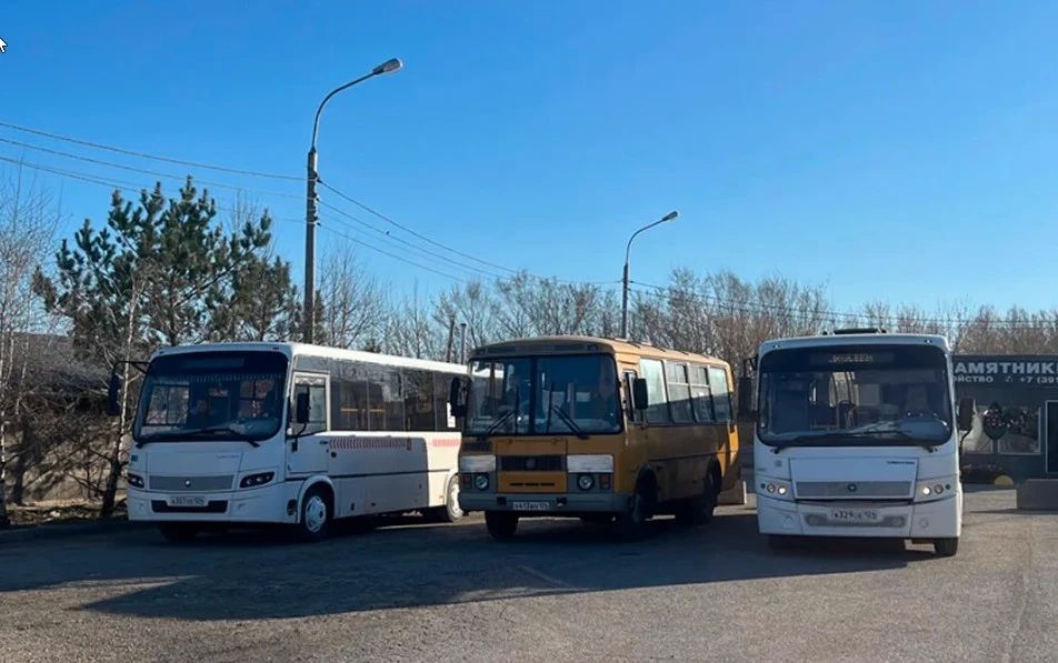 С сегодняшнего дня начал ходить бесплатный автобус до Нового Шинного кладбища
