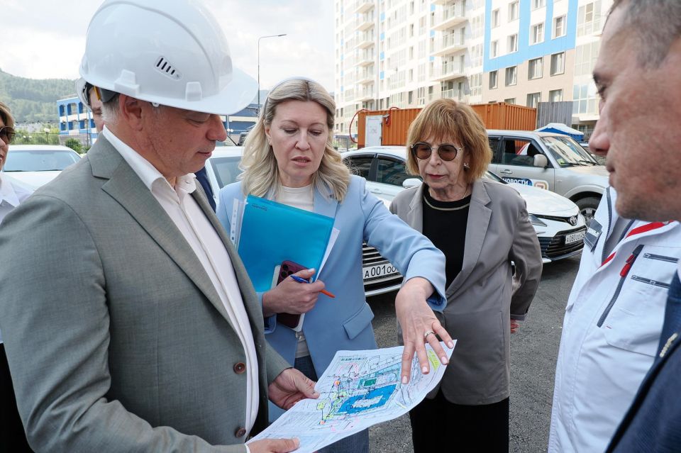 Новая школа в Тихих Зорях готова на 92% Новая школа в Тихих Зорях готова на 92%