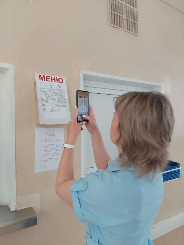 Глава Зеленогорска проверил организацию питания в летних лагерях Глава Зеленогорска проверил организацию питания в летних лагерях