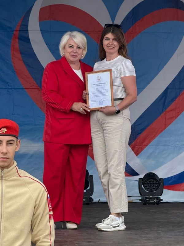 Гуляй, Россия!. Сегодня в Ирбейско-Саянском округе проходят гуляния в честь Дня России Гуляй, Россия!. Сегодня в Ирбейско-Саянском округе проходят гуляния в честь Дня России