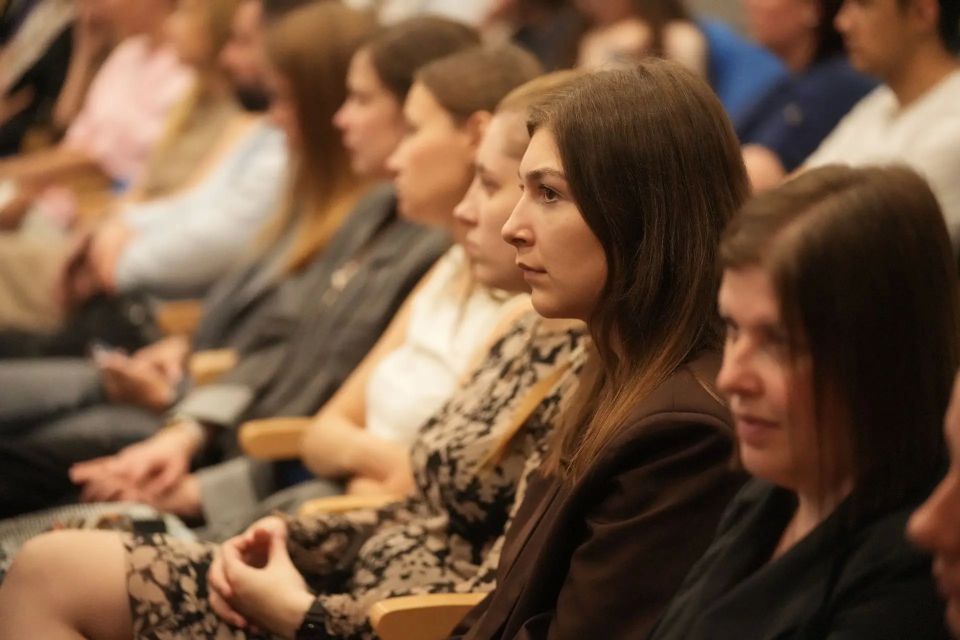 Перед Днём России — о главном: в прокуратуре края прошли лекции общества «Знание» Перед Днём России — о главном: в прокуратуре края прошли лекции общества «Знание»