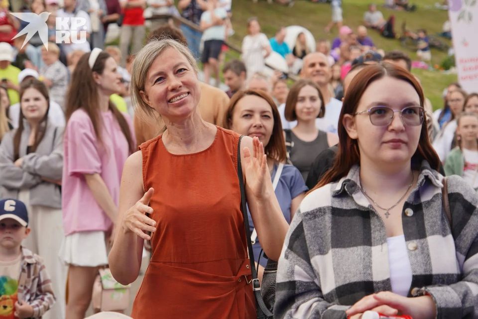 Кокошники, хороводы и лапта: как Красноярск отметил двойной праздник на набережной Енисея Кокошники, хороводы и лапта: как Красноярск отметил двойной праздник на набережной Енисея