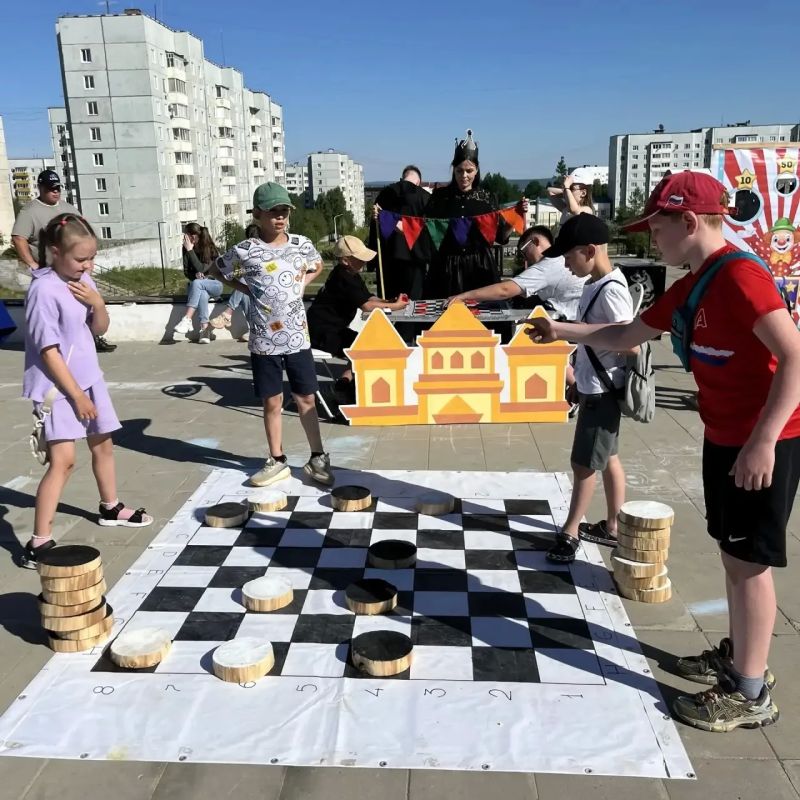 Кодинск ярко и душевно отметил День России! Кодинск ярко и душевно отметил День России!