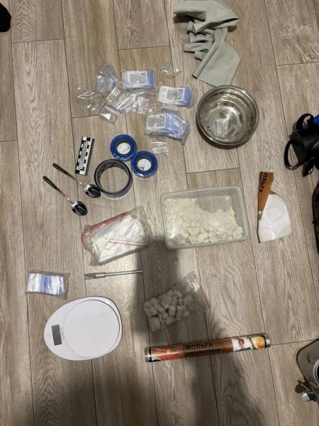 В Красноярском крае полицейские изъяли из незаконного оборота порядка 900 граммов «синтетики» В Красноярском крае полицейские изъяли из незаконного оборота порядка 900 граммов «синтетики»