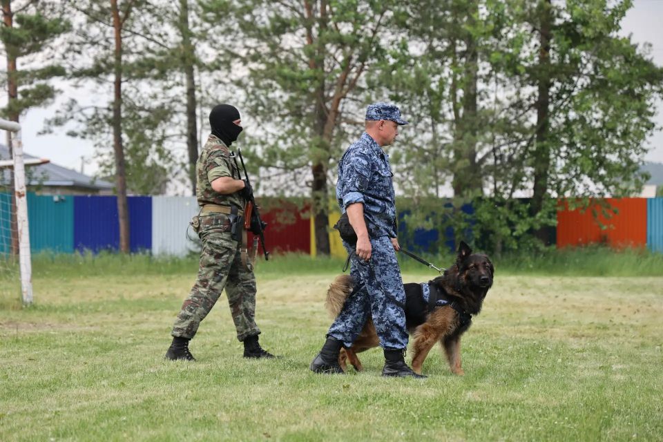 258 детей из разных уголков края проведут первый летний месяц в детском оздоровительном лагере ГУФСИН России по Красноярскому краю «Республика Солнечная» 258 детей из разных уголков края проведут первый летний месяц в детском оздоровительном лагере ГУФСИН России по Красноярскому краю «Республика Солнечная»