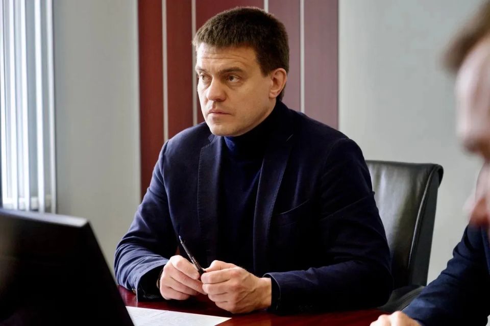 Сегодня в Норильске работает делегация в составе заместителей Председателя Совета Федерации Николая Журавлева и Инны Святенко, а также Губернатора Красноярского края Михаила Котюкова Сегодня в Норильске работает делегация в составе заместителей Председателя Совета Федерации Николая Журавлева и Инны Святенко, а также Губернатора Красноярского края Михаила Котюкова