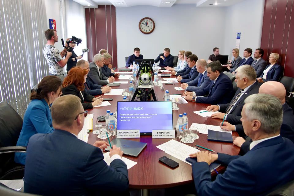 Заместители Председателя СФ Николай Журавлёв и Инна Святенко посетили Норильск с рабочей поездкой, посвящённой мониторингу реализации Комплексного плана социально-экономического развития города до 2035 года Заместители Председателя СФ Николай Журавлёв и Инна Святенко посетили Норильск с рабочей поездкой, посвящённой мониторингу реализации Комплексного плана социально-экономического развития города до 2035 года