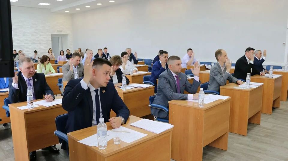 На сессии Совета депутатов ЗАТО г. Железногорск представили отчёт о работе администрации за 2025 год На сессии Совета депутатов ЗАТО г. Железногорск представили отчёт о работе администрации за 2025 год