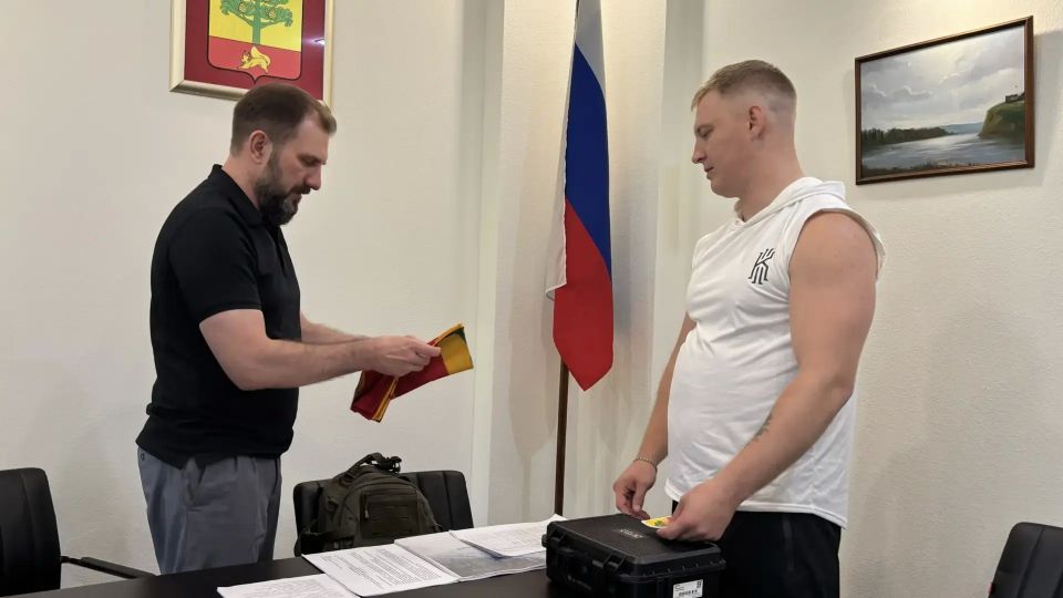 На передовую – с флагом округа На передовую – с флагом округа