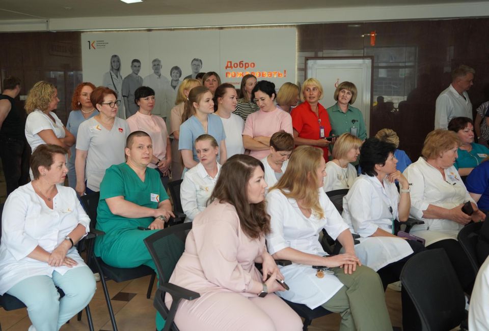 Сегодня в краевой клинической больнице состоялось торжественное мероприятие, посвященное Дню медицинского работника Сегодня в краевой клинической больнице состоялось торжественное мероприятие, посвященное Дню медицинского работника