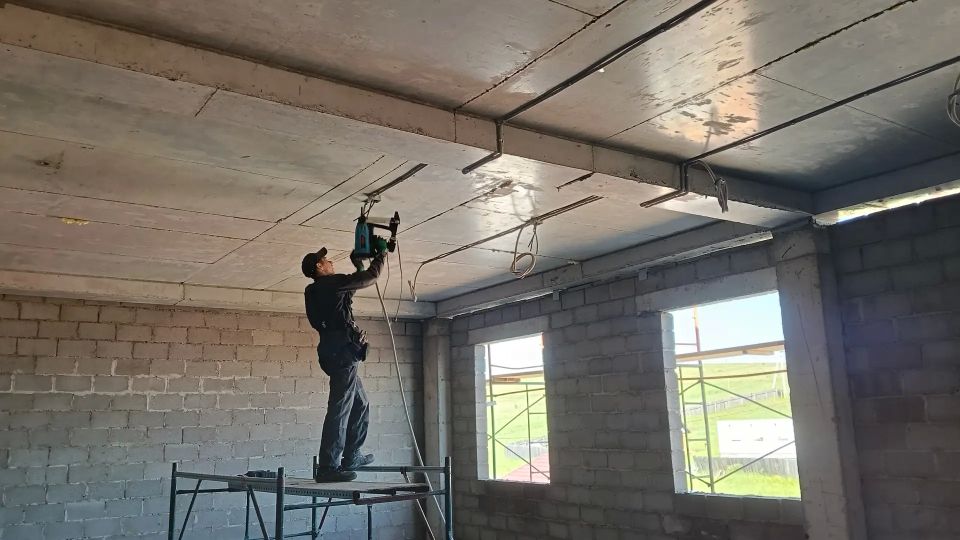 В селе Зыково продолжается строительство школы, рассчитанное на 400 учеников В селе Зыково продолжается строительство школы, рассчитанное на 400 учеников