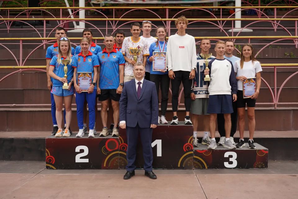 Команда ГУФСИН России по Красноярскому краю стала серебряным призером Чемпионата ФСИН России по легкоатлетическому кроссу и служебному биатлону Команда ГУФСИН России по Красноярскому краю стала серебряным призером Чемпионата ФСИН России по легкоатлетическому кроссу и служебному биатлону