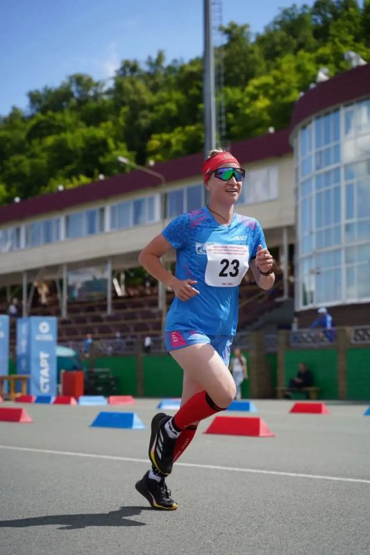 Команда ГУФСИН России по Красноярскому краю стала серебряным призером Чемпионата ФСИН России по легкоатлетическому кроссу и служебному биатлону Команда ГУФСИН России по Красноярскому краю стала серебряным призером Чемпионата ФСИН России по легкоатлетическому кроссу и служебному биатлону