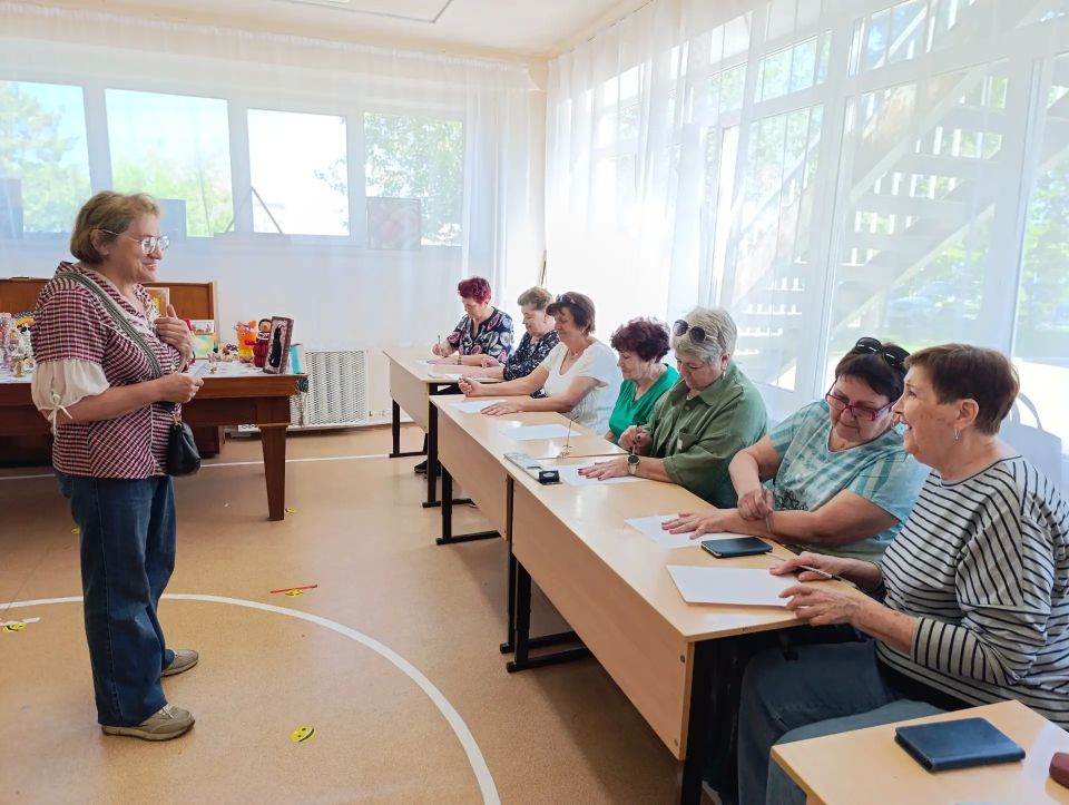 Дружба через творчество. Ветераны системы образования г. Бородино встречали гостей – представителей Совета ветеранов Канска Дружба через творчество. Ветераны системы образования г. Бородино встречали гостей – представителей Совета ветеранов Канска