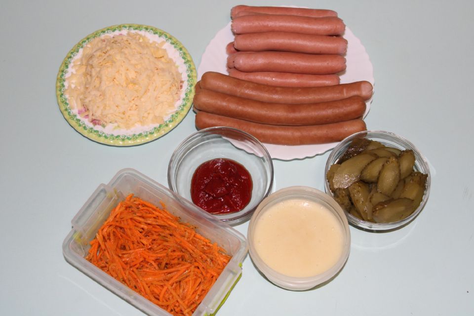 Откройте для себя русский хот-дог: сосиска в блинчике с новыми вкусами