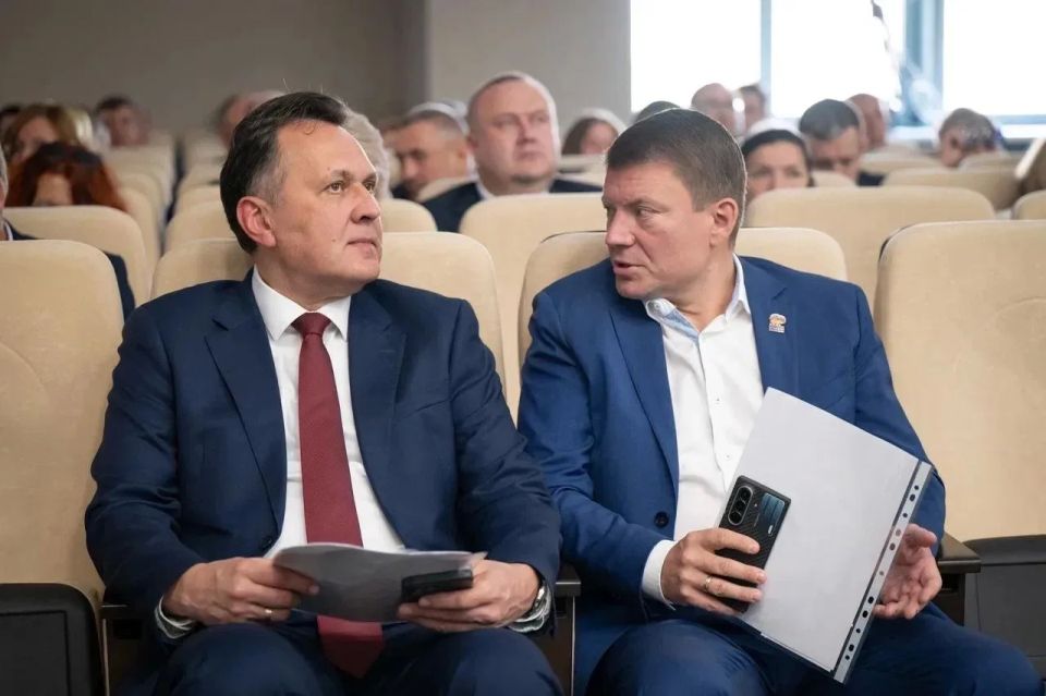 В Красноярске прошла конференция регионального отделения Единой России В Красноярске прошла конференция регионального отделения Единой России